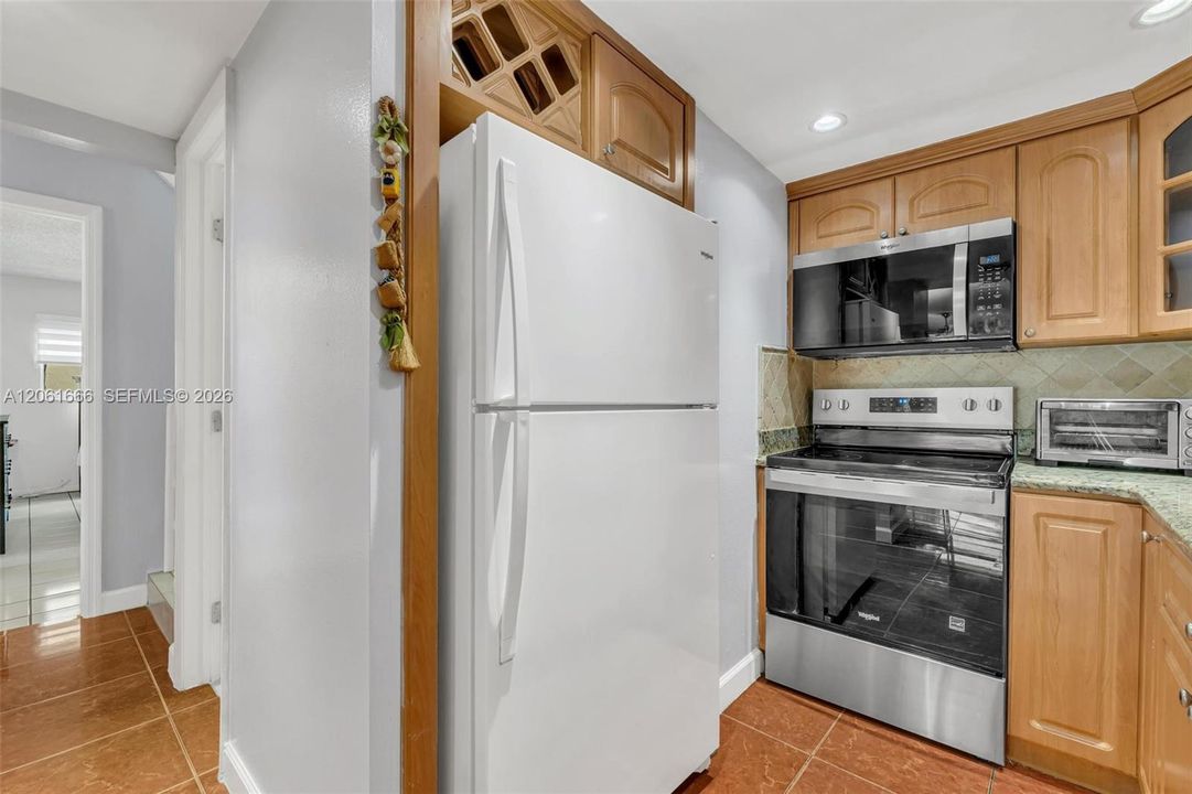 En Venta: $450,000 (3 camas, 2 baños, 1592 Pies cuadrados)
