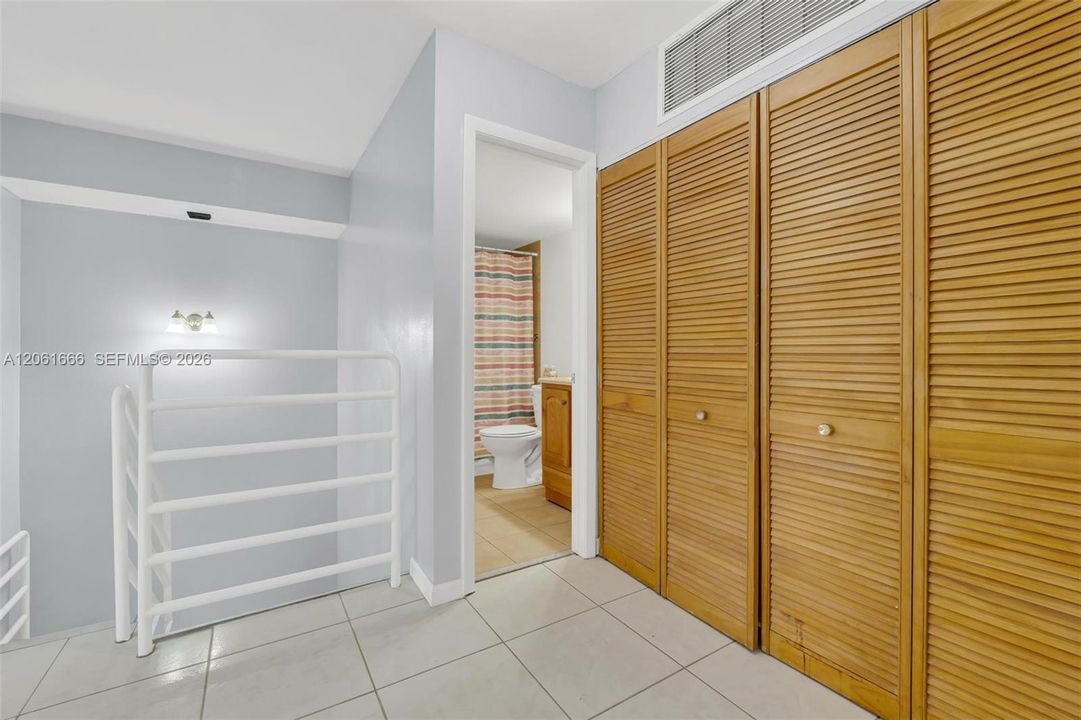 En Venta: $450,000 (3 camas, 2 baños, 1592 Pies cuadrados)
