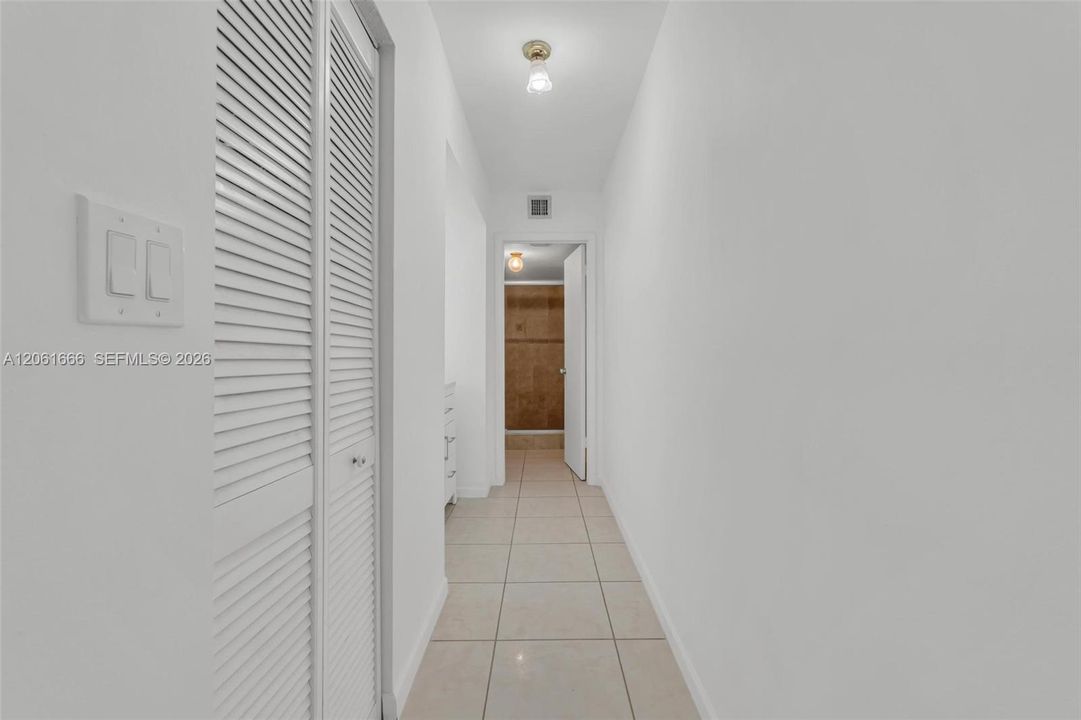 En Venta: $450,000 (3 camas, 2 baños, 1592 Pies cuadrados)