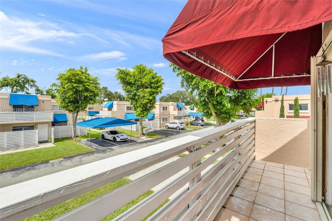 En Venta: $450,000 (3 camas, 2 baños, 1592 Pies cuadrados)