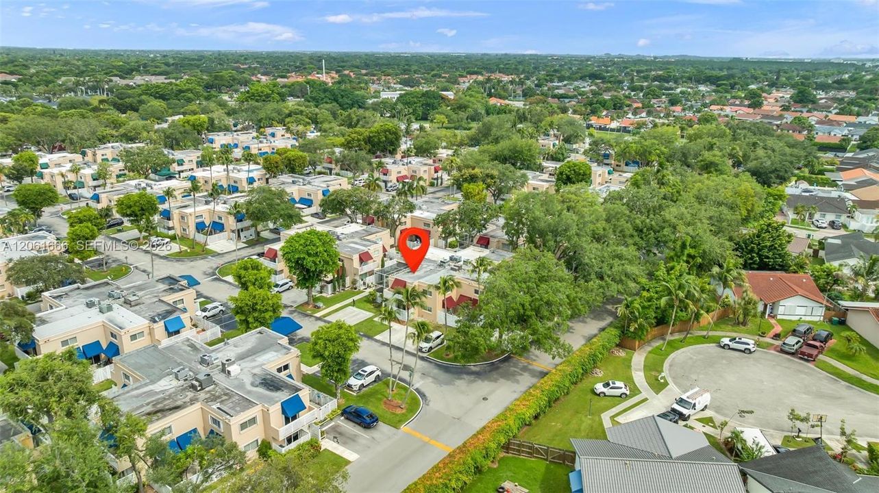En Venta: $450,000 (3 camas, 2 baños, 1592 Pies cuadrados)