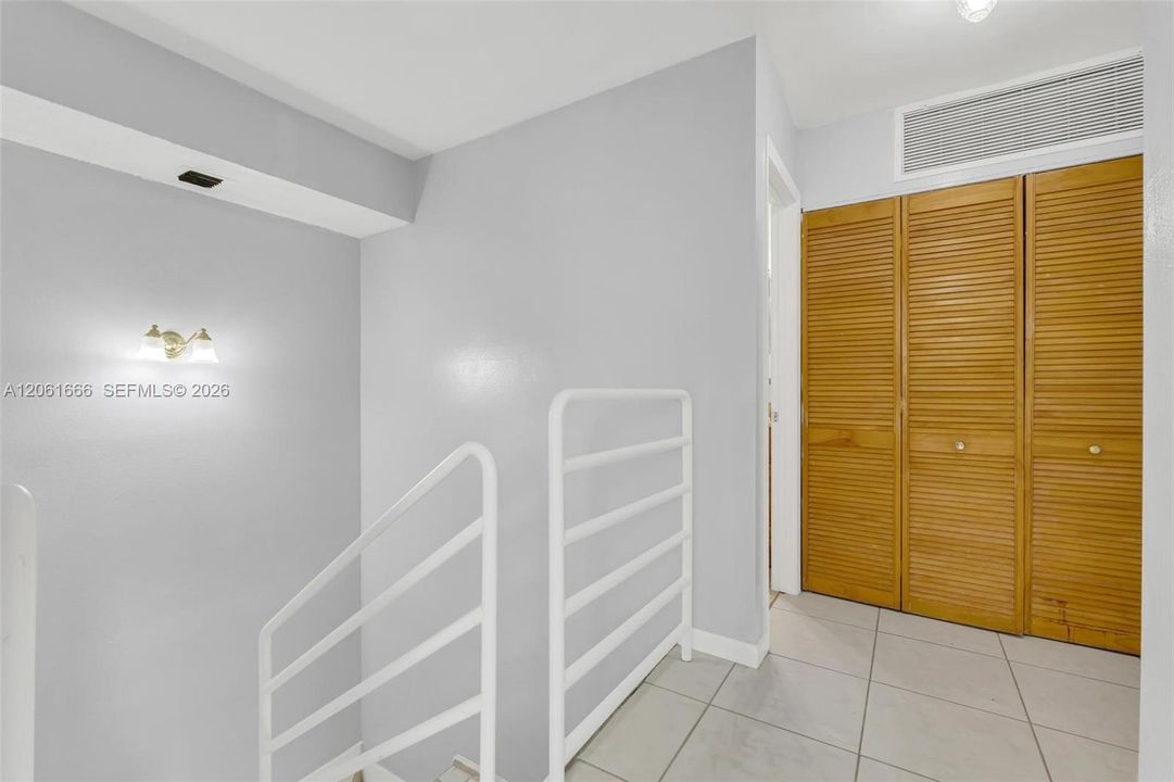 En Venta: $450,000 (3 camas, 2 baños, 1592 Pies cuadrados)