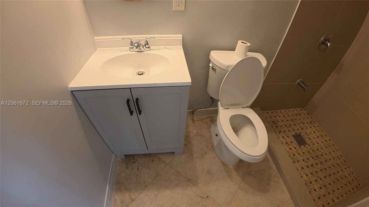 For Rent: $1,600 (1 beds, 1 baths, 1314 Square Feet)