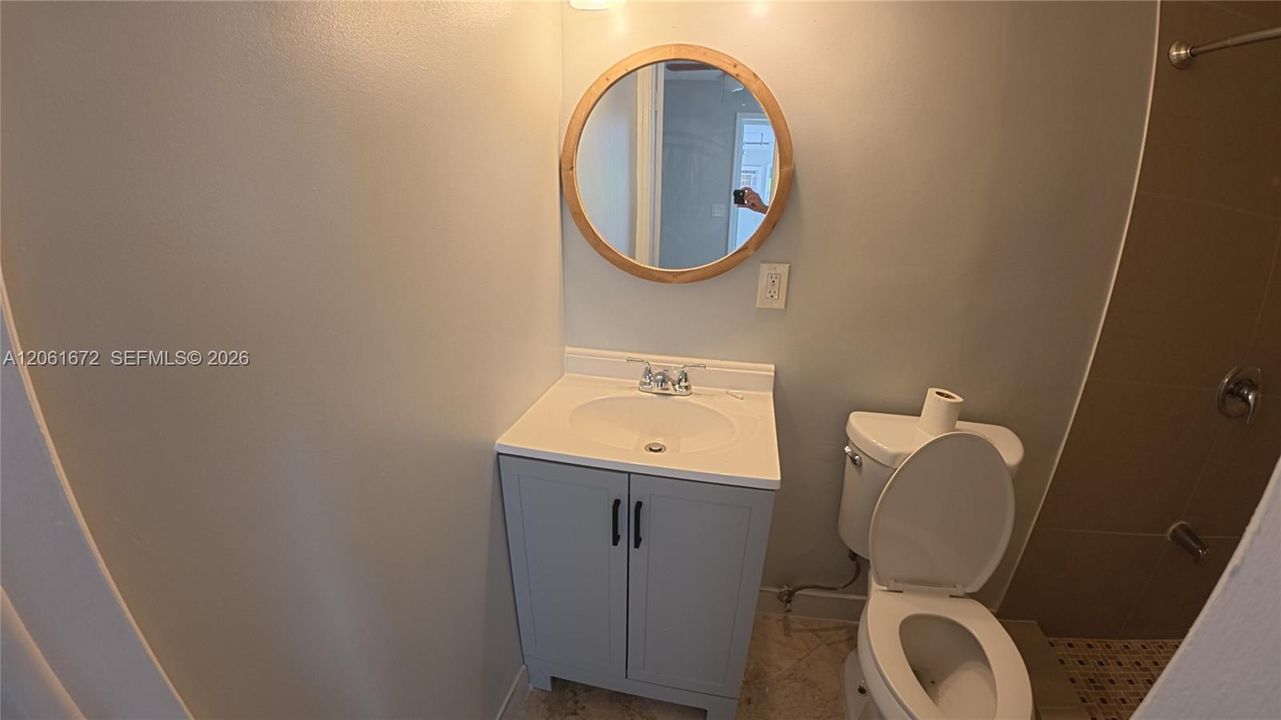 For Rent: $1,600 (1 beds, 1 baths, 1314 Square Feet)
