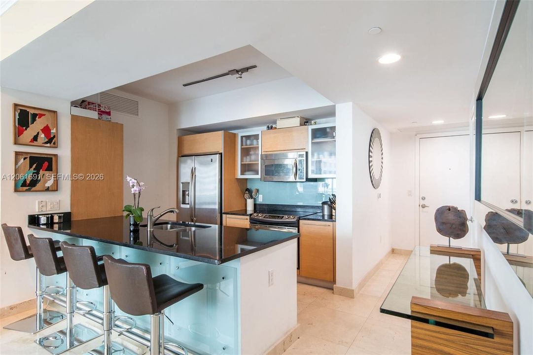 В аренду: $5,200 (2 спален, 2 ванн, 1278 Квадратных фут)