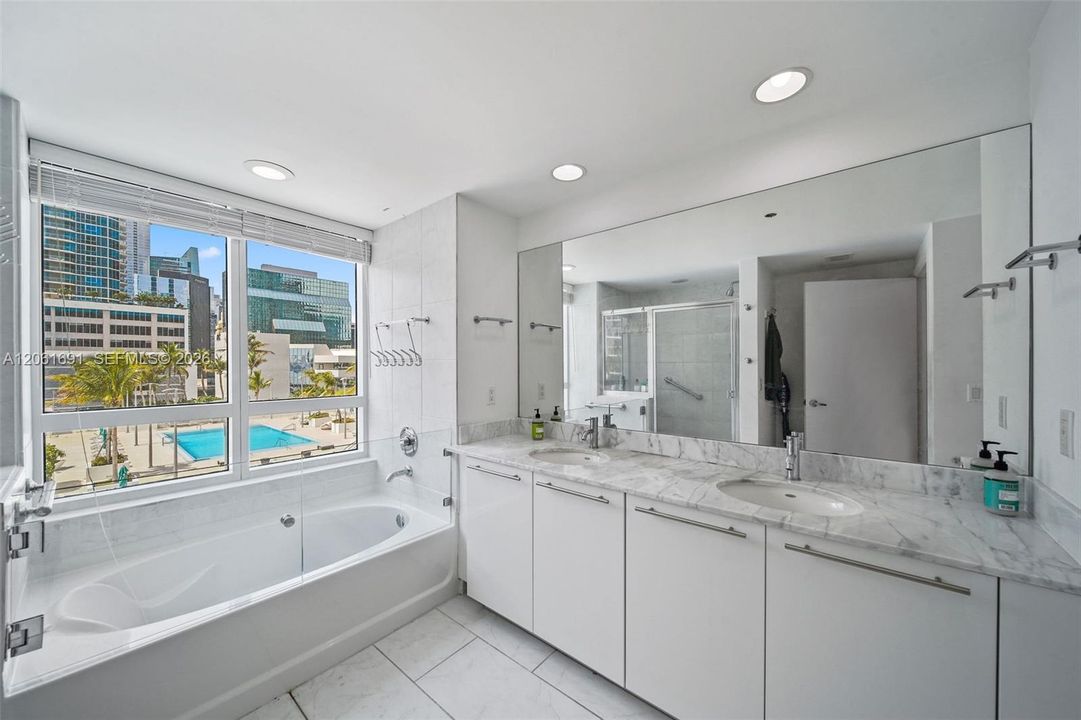 В аренду: $5,200 (2 спален, 2 ванн, 1278 Квадратных фут)
