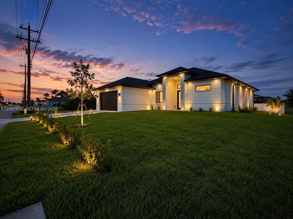 For Sale: $519,000 (4 beds, 4 baths, 2246 Square Feet)