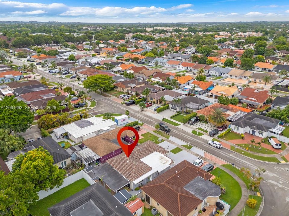 En Venta: $599,000 (3 camas, 3 baños, 1615 Pies cuadrados)