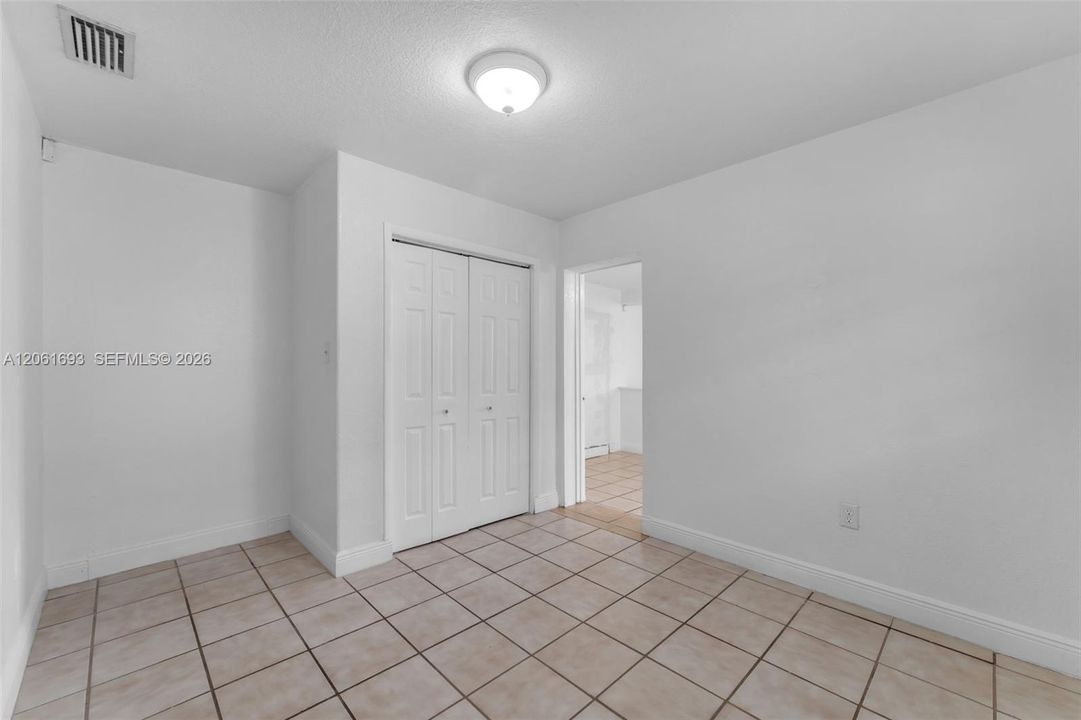 En Venta: $599,000 (3 camas, 3 baños, 1615 Pies cuadrados)