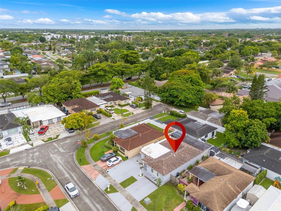 En Venta: $599,000 (3 camas, 3 baños, 1615 Pies cuadrados)