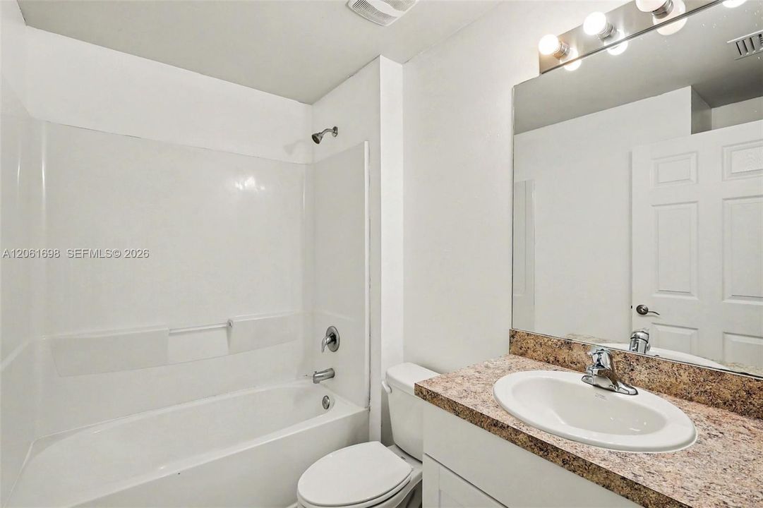 5003 Pinetree LN, LaBelle FL 33935