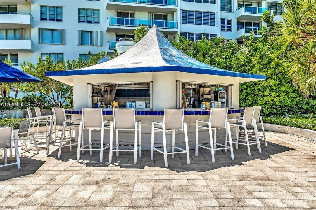 В аренду: $4,800 (2 спален, 2 ванн, 1030 Квадратных фут)