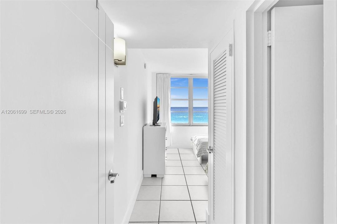В аренду: $4,800 (2 спален, 2 ванн, 1030 Квадратных фут)