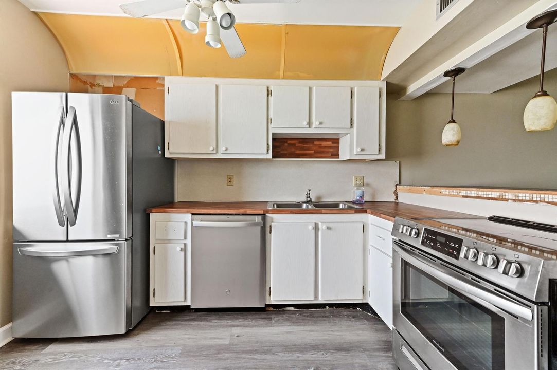 06 Kitchen 02