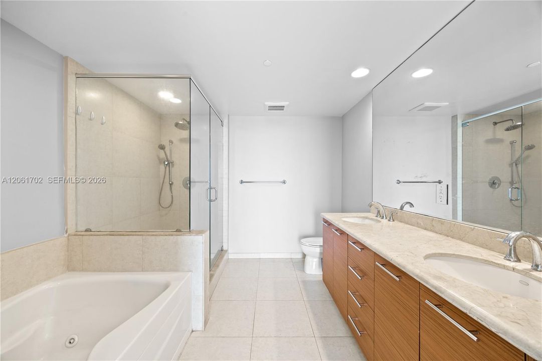 En Venta: $820,000 (2 camas, 2 baños, 1322 Pies cuadrados)