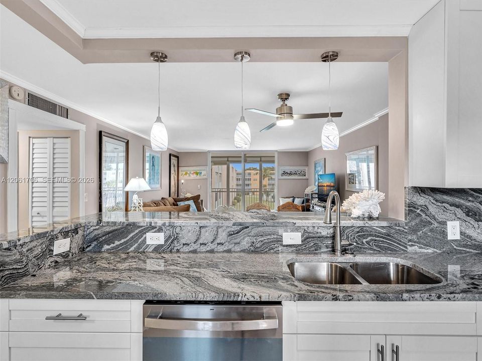 En Venta: $318,000 (2 camas, 2 baños, 1144 Pies cuadrados)