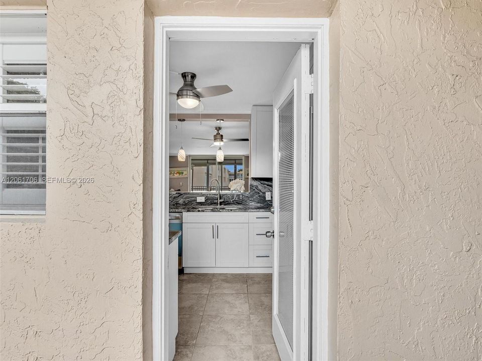 En Venta: $318,000 (2 camas, 2 baños, 1144 Pies cuadrados)