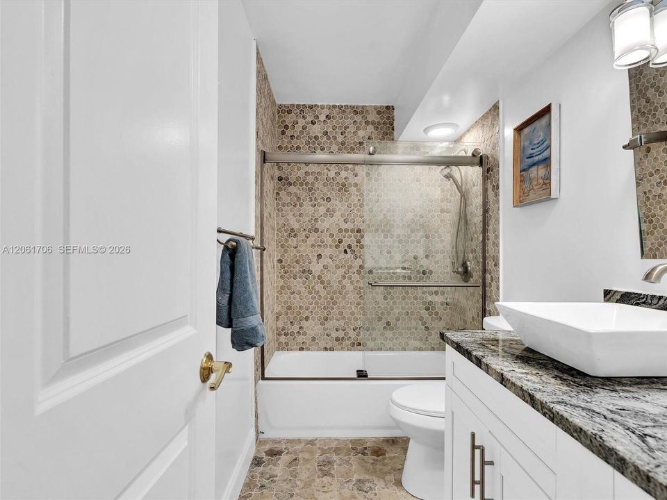 En Venta: $318,000 (2 camas, 2 baños, 1144 Pies cuadrados)