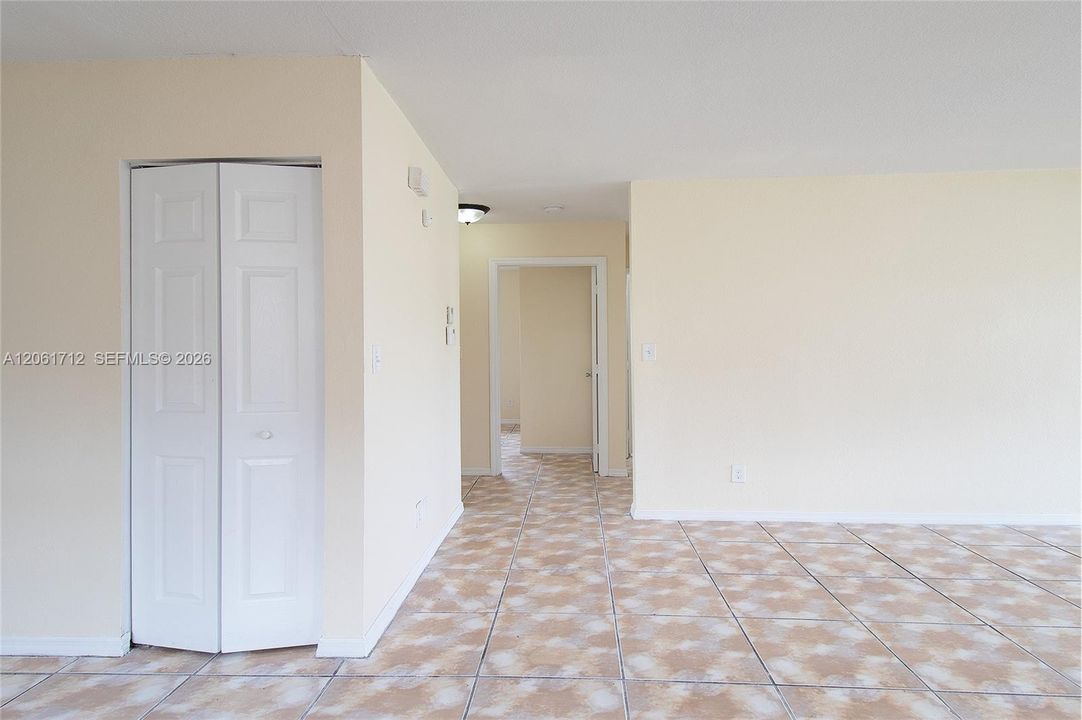En Renta: $2,450 (3 camas, 2 baños, 1459 Pies cuadrados)