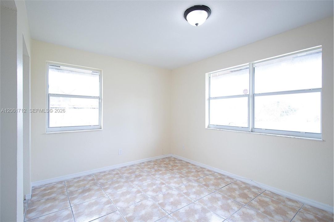 En Renta: $2,450 (3 camas, 2 baños, 1459 Pies cuadrados)