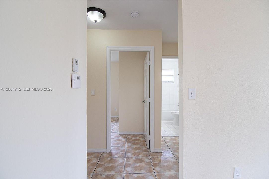 En Renta: $2,450 (3 camas, 2 baños, 1459 Pies cuadrados)