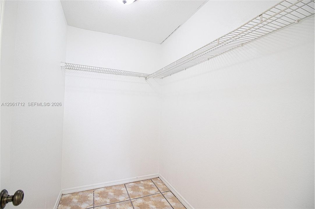 En Renta: $2,450 (3 camas, 2 baños, 1459 Pies cuadrados)
