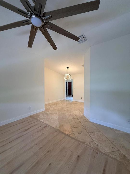 Entry/Dining