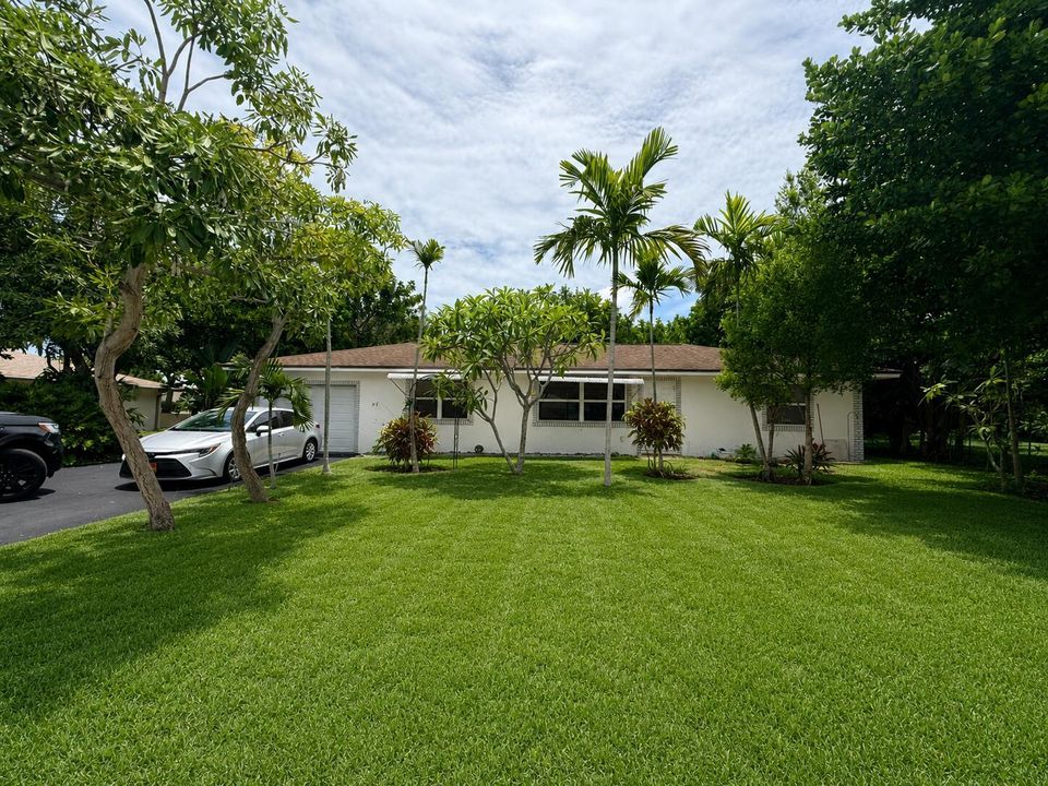 Front with grass