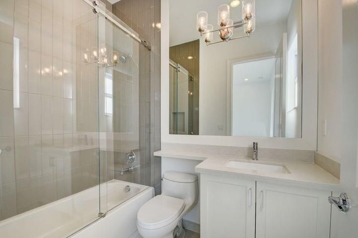 Bathroom 4