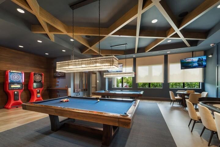 Legends Bar
