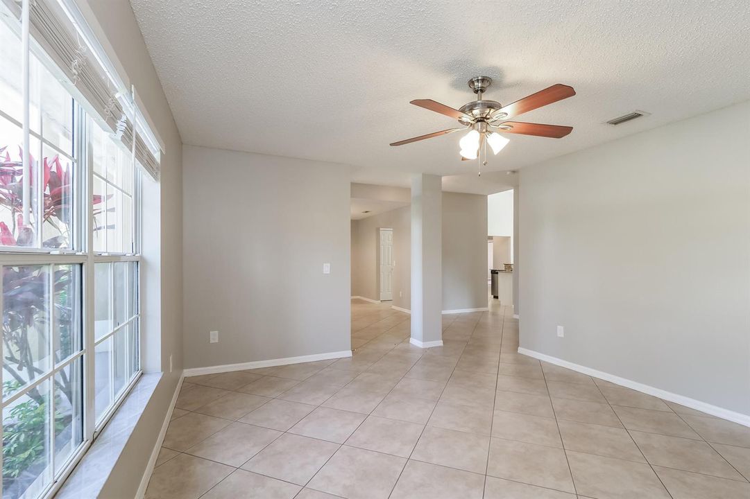 1010808.3668 SW Ballweg Street - Living