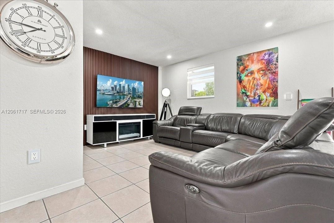 На продажу: $475,000 (3 спален, 2 ванн, 1458 Квадратных фут)