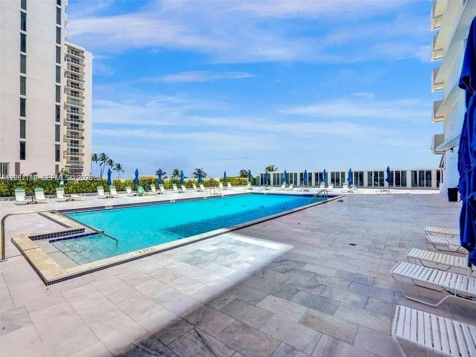 На продажу: $550,000 (1 спален, 1 ванн, 960 Квадратных фут)