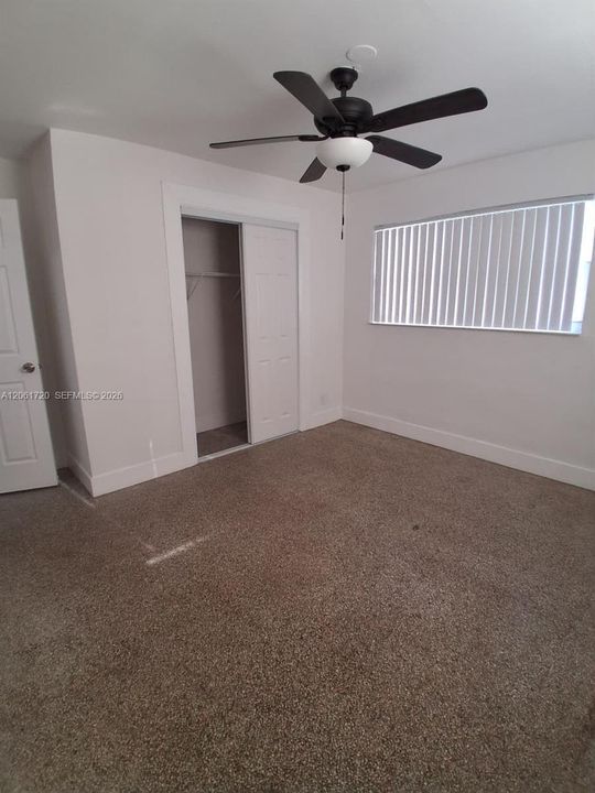 For Rent: $2,960 (4 beds, 2 baths, 1043 Square Feet)