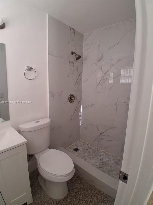 For Rent: $2,960 (4 beds, 2 baths, 1043 Square Feet)