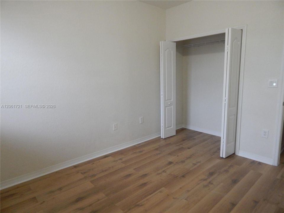 En Renta: $4,050 (4 camas, 2 baños, 2308 Pies cuadrados)