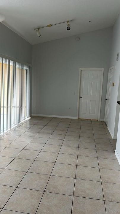 В аренду: $1,650 (1 спален, 1 ванн, 760 Квадратных фут)