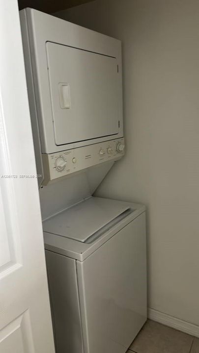 В аренду: $1,650 (1 спален, 1 ванн, 760 Квадратных фут)