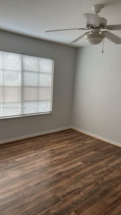 В аренду: $1,650 (1 спален, 1 ванн, 760 Квадратных фут)