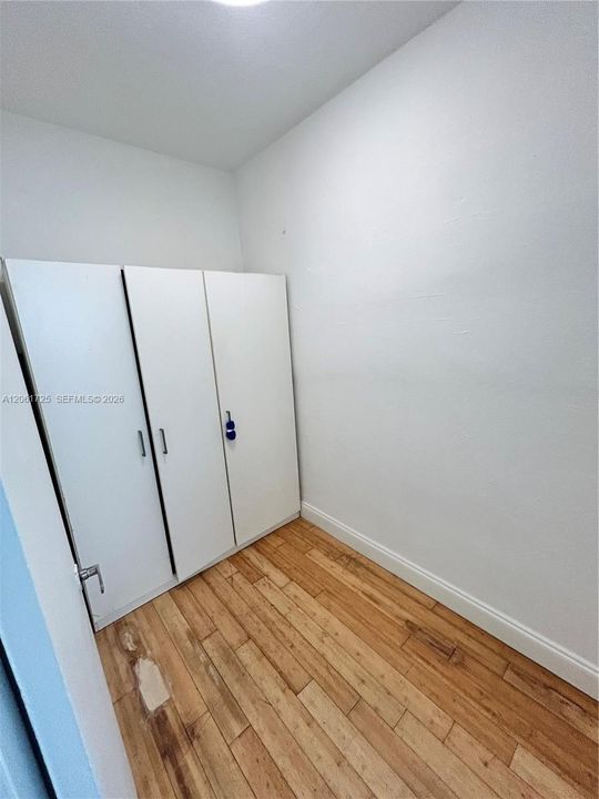 В аренду: $1,600 (0 спален, 1 ванн, 465 Квадратных фут)