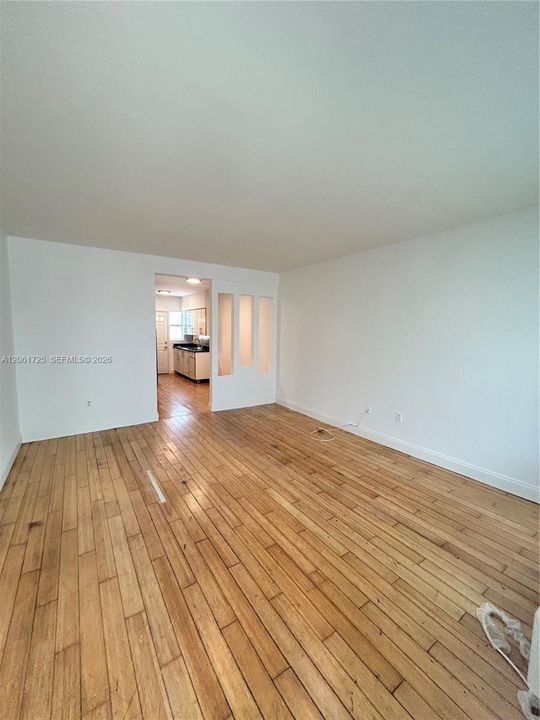 В аренду: $1,600 (0 спален, 1 ванн, 465 Квадратных фут)
