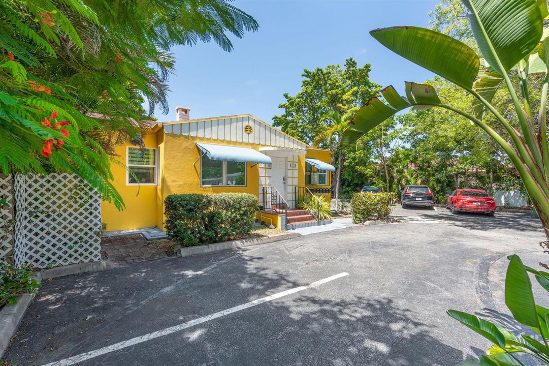 45-web-or-mls-2221 Fillmore St, Hollywoo