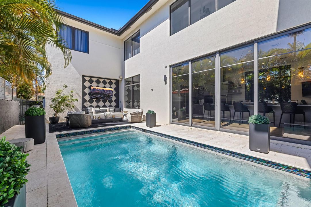 549 NE 10th Ave Fort Lauderdale_MLS-4