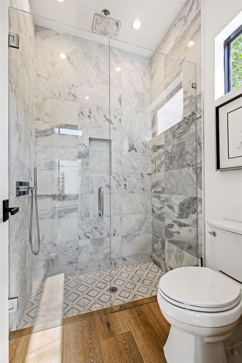 549 NE 10th Ave Fort Lauderdale_MLS-18