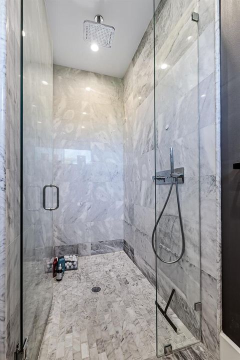 549 NE 10th Ave Fort Lauderdale_MLS-39