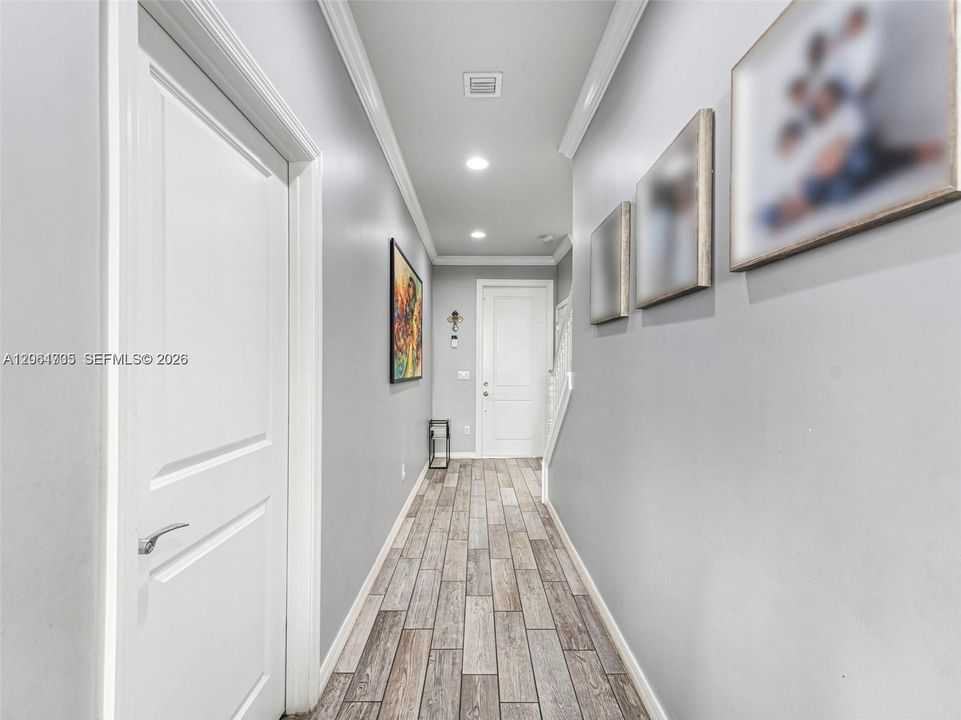 В аренду: $4,300 (3 спален, 2 ванн, 1768 Квадратных фут)