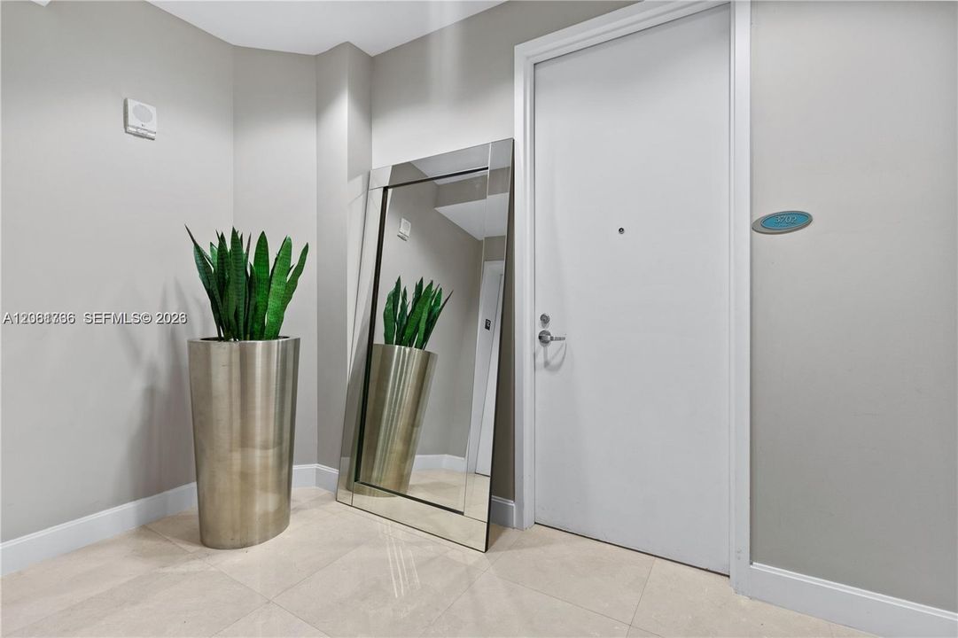 В аренду: $4,850 (1 спален, 1 ванн, 958 Квадратных фут)