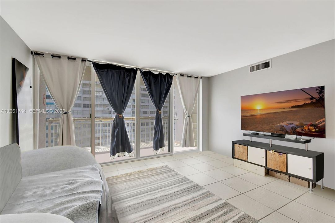 En Venta: $240,000 (2 camas, 2 baños, 1565 Pies cuadrados)