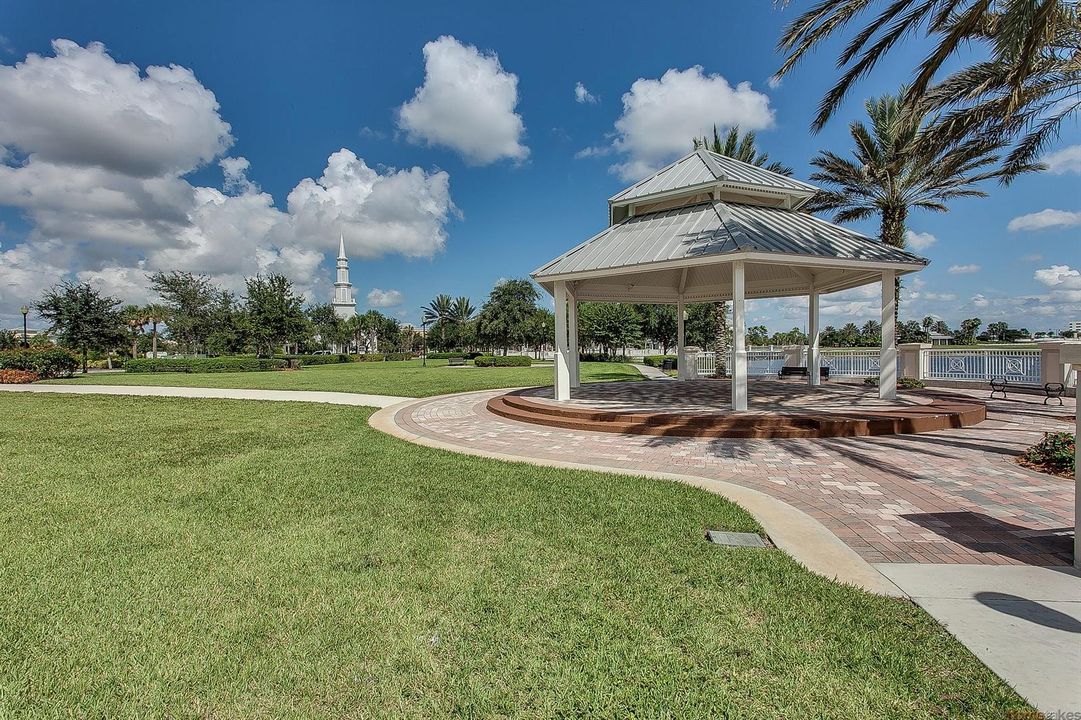 14 Tradition Gazebo