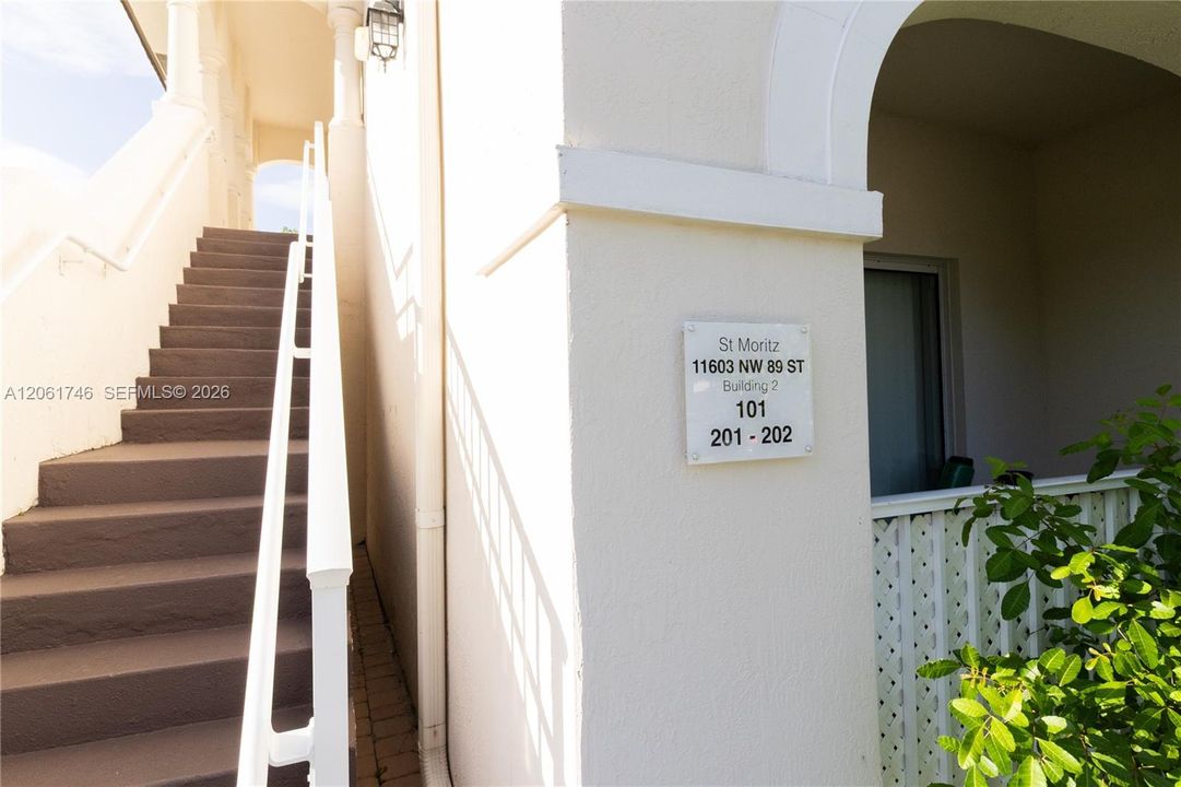 В аренду: $2,550 (2 спален, 2 ванн, 1121 Квадратных фут)